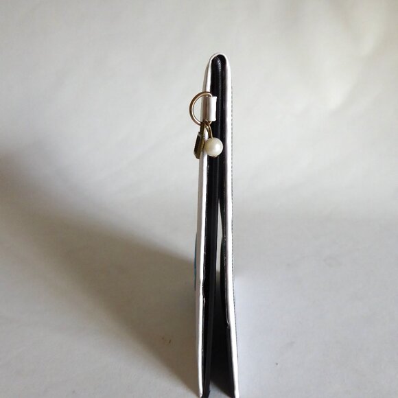 JAPAN JAPANESE ALICE ON WEDNESDAY WONDERLAND FOLDING TRAVEL MIRROR (PRE-OWNED) - Picture 5 of 12